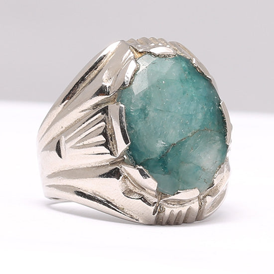Green Zamurad Emerald Silver Ring – Elegant and Timeless