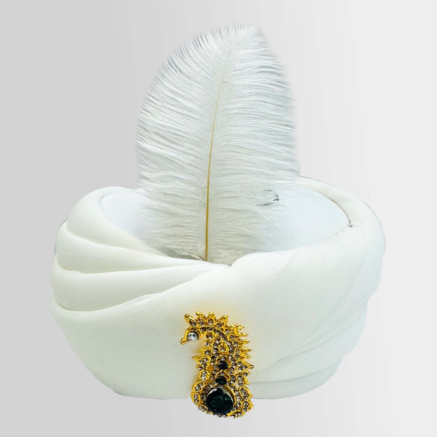 Turban White Taboot Amama With Golden Brooch Fur