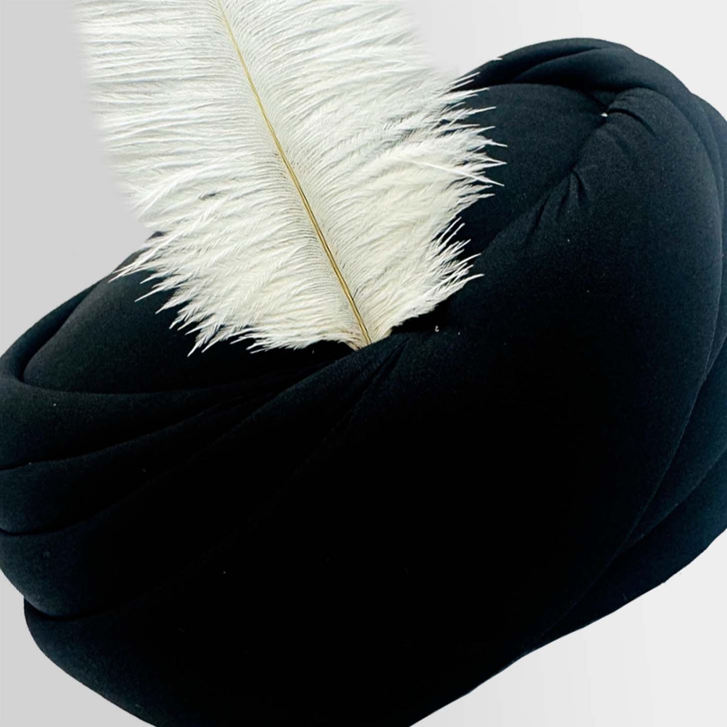 Black Amama Turban with White Fur